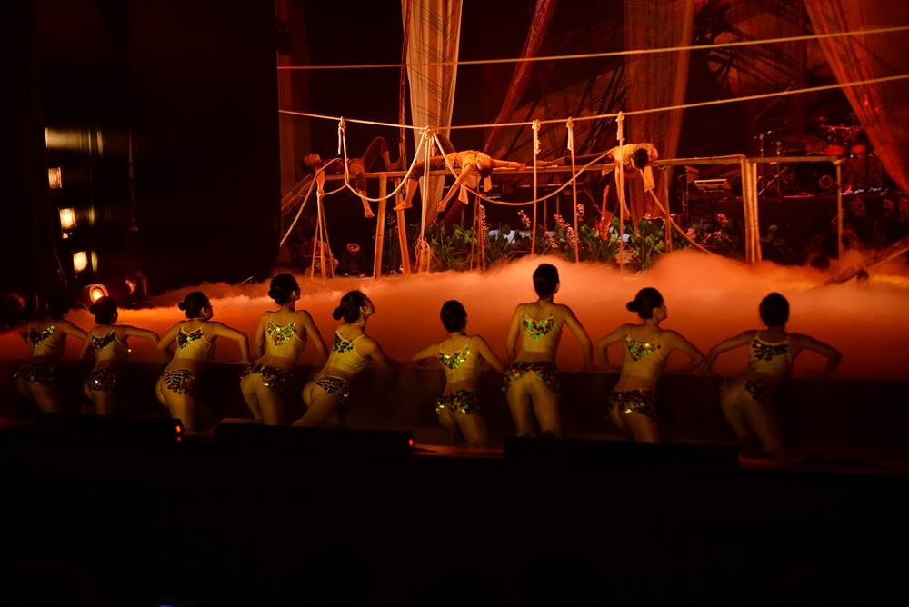 Tác phẩm múa “Bạn đáy” của Đoàn Văn công Quân khu 9.